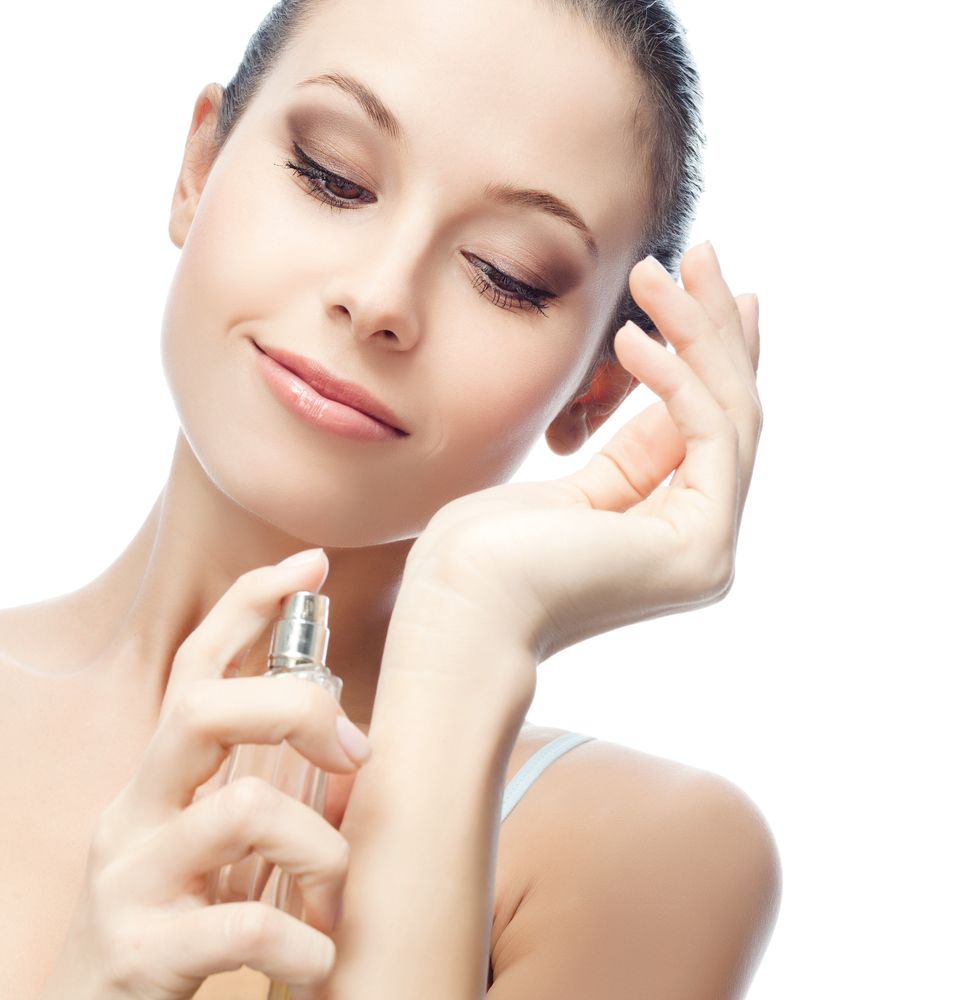 Девушка с духами